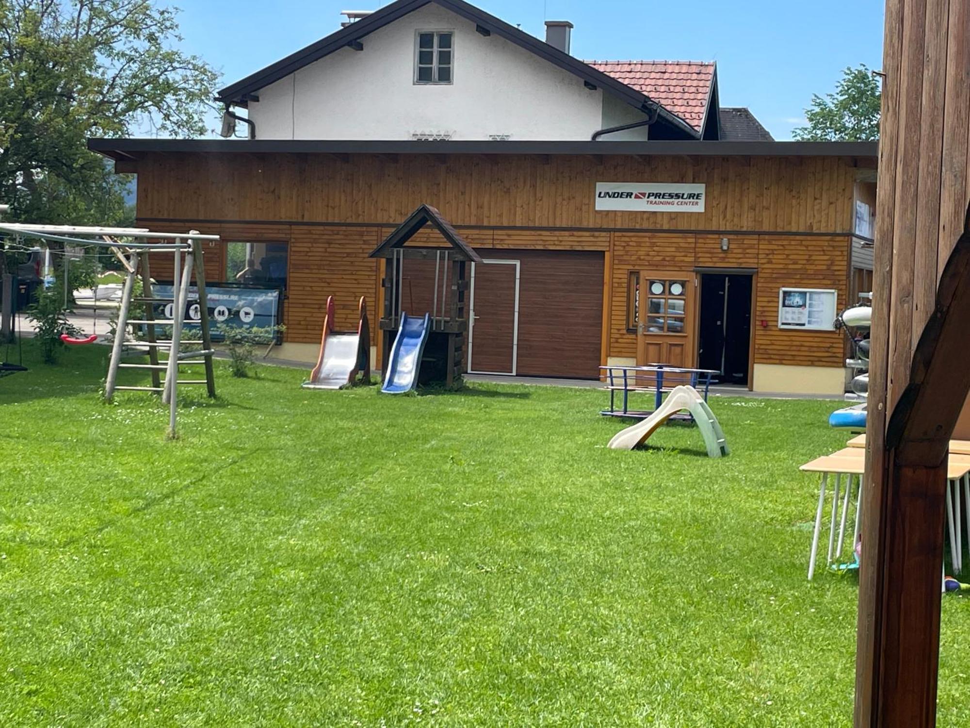 Gasthof Mit Seeterasse & Appartements Zur Landeroith Weyregg am Attersee Dış mekan fotoğraf