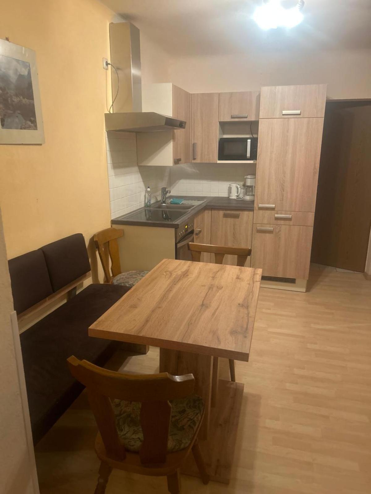 Gasthof Mit Seeterasse & Appartements Zur Landeroith Weyregg am Attersee Dış mekan fotoğraf