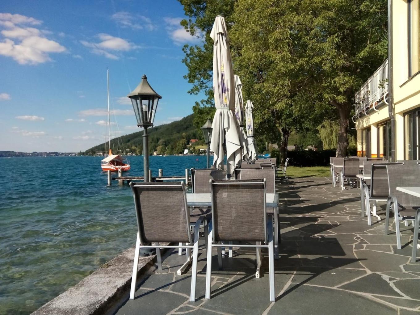 Gasthof Mit Seeterasse & Appartements Zur Landeroith Weyregg am Attersee Dış mekan fotoğraf